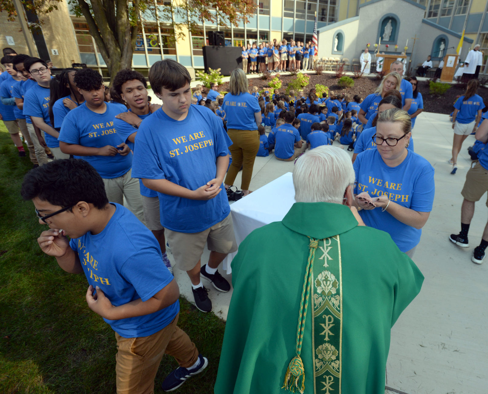 mass communion.jpg